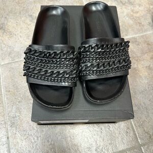 Kendall & Kylie Shiloh Sandals